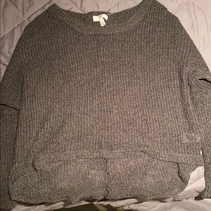 long sleeve, high-low sweater